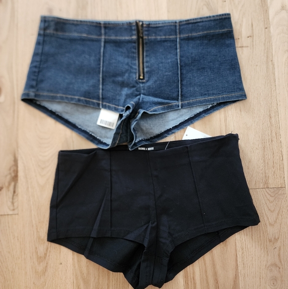 Silence + Noise Blue and Black Jean Booty Shorts Size Small Set Of 2 - Picture 1 of 5